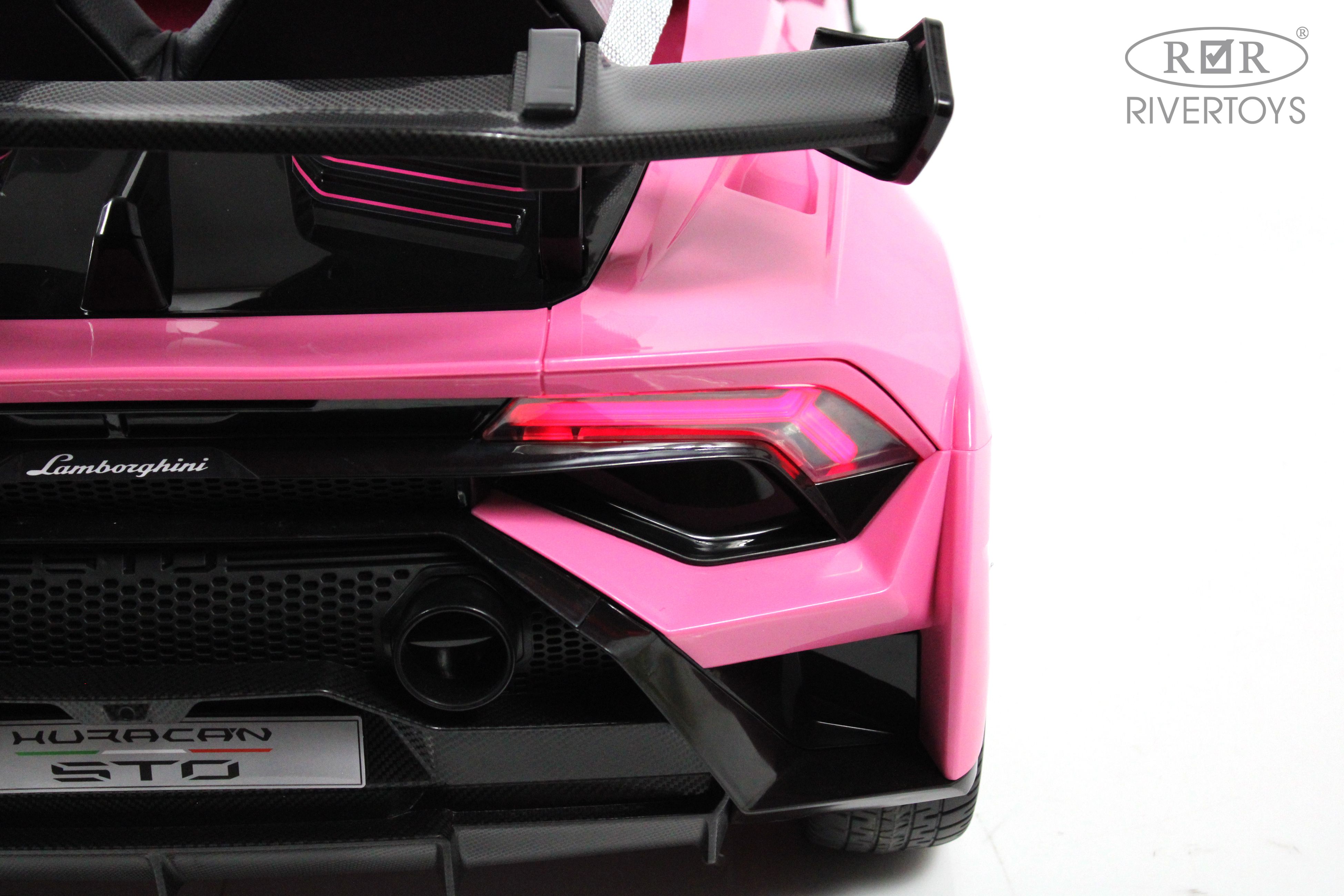 Купить Детский электромобиль RIVERTOYS Lamborghini Huracán STO E888EE